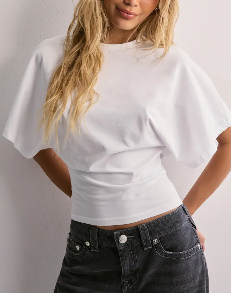 Erica Haut Élégant – Coupe Chic et Design Confortable pour Toutes les Occasions - Image 3