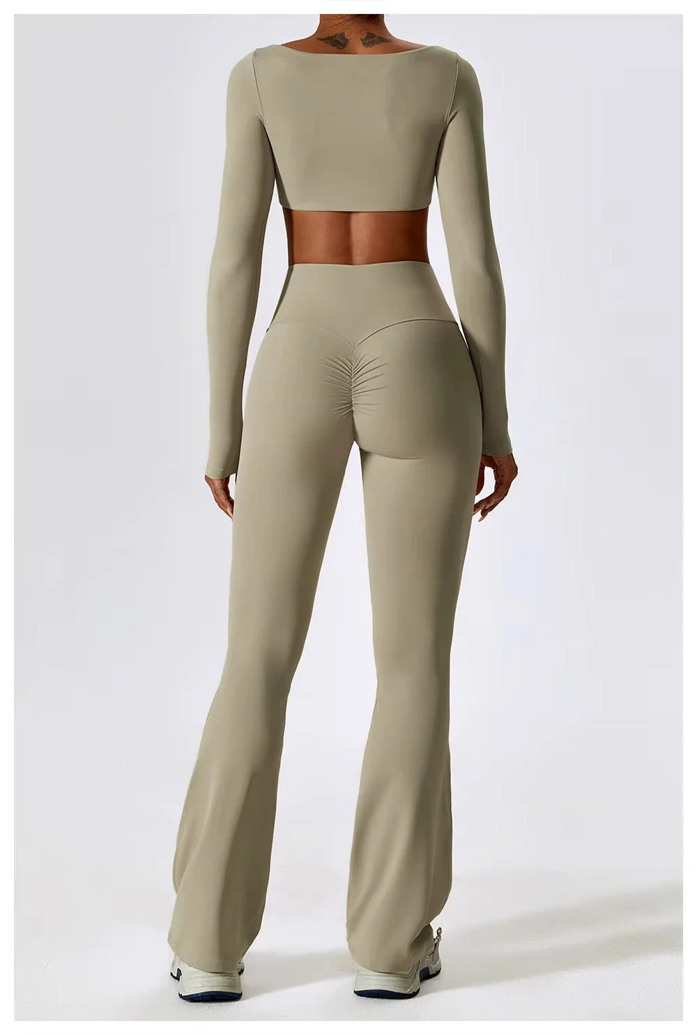 Leila Ensemble de Sport Femme – Tenue Respirante de Yoga & Fitness avec Legging Évasé & Haut Ajusté - Image 18