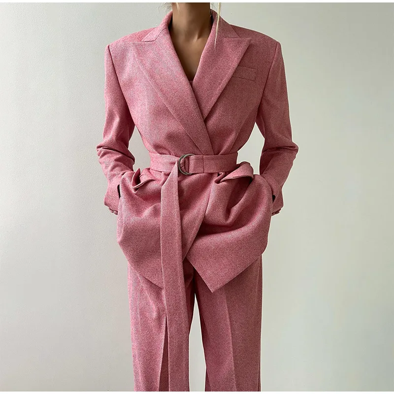 Sophie – Ensemble Femme Trois Pièces : Blazer Élégant, Corset Structuré & Pantalon Taille Haute pour un Look Business Chic - Image 11