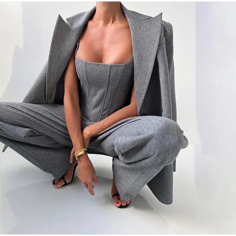 Sophie – Ensemble Femme Trois Pièces : Blazer Élégant, Corset Structuré & Pantalon Taille Haute pour un Look Business Chic - Image 3